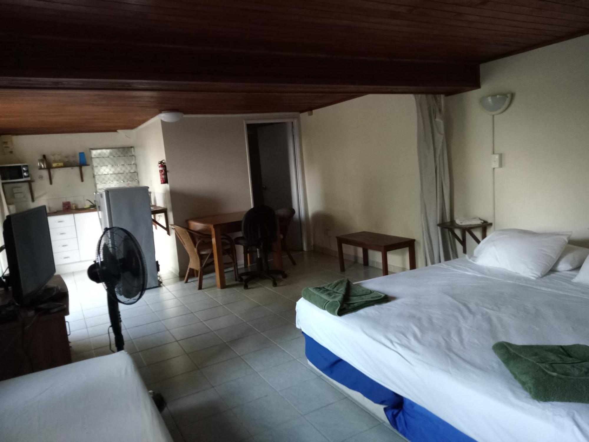 Seachange Lodge Порт-Вила Экстерьер фото